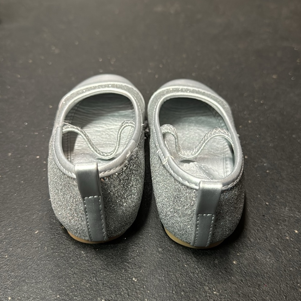 Disney Princess Silver Glitter Flats - Picture 4 of 6